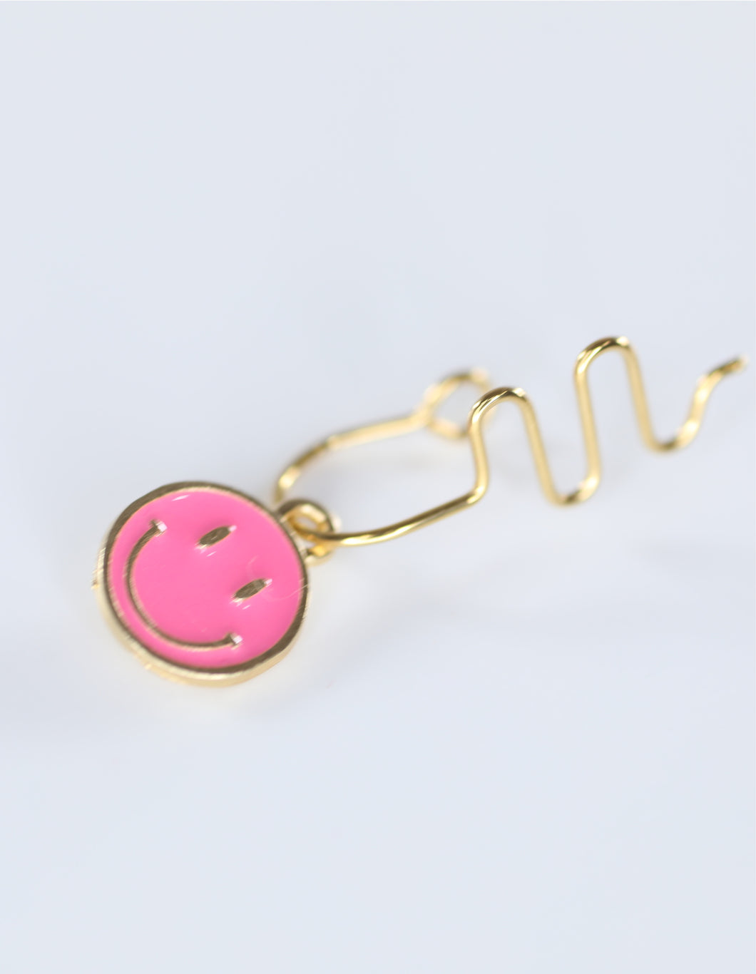 SMILEY FACE NOSE CUFF