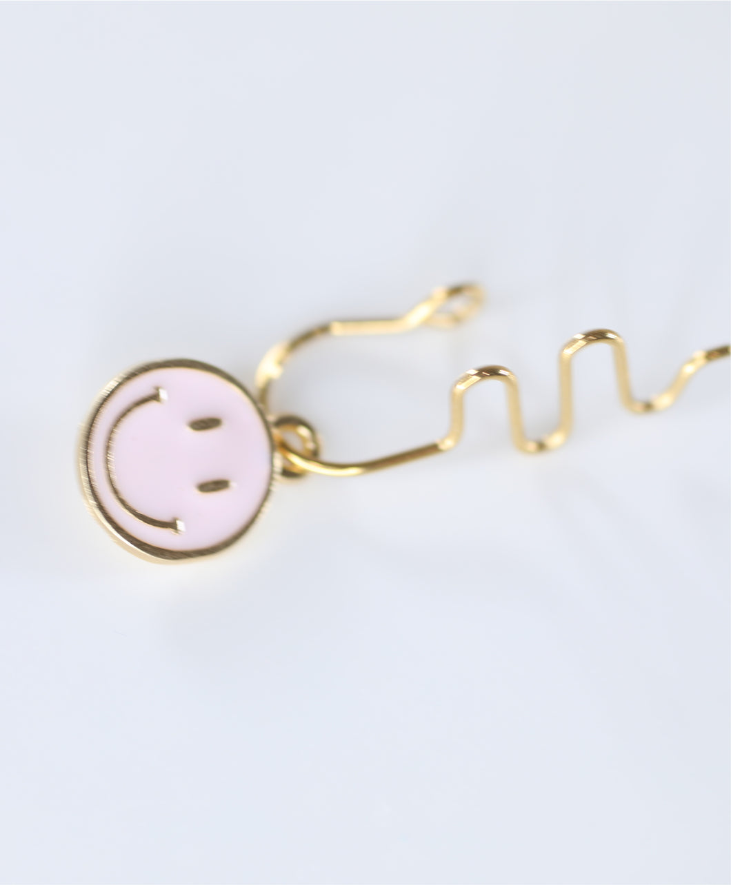 SMILEY FACE NOSE CUFF